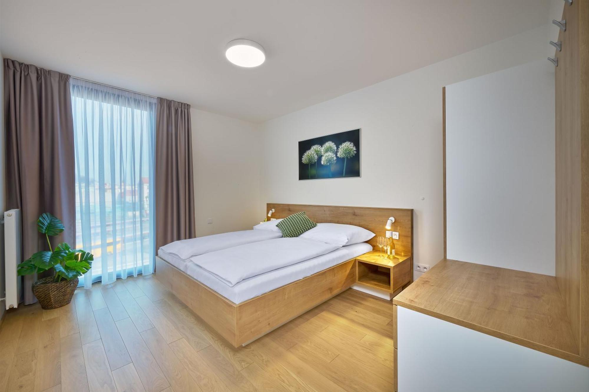Downtown Andel Aparthotel 4*