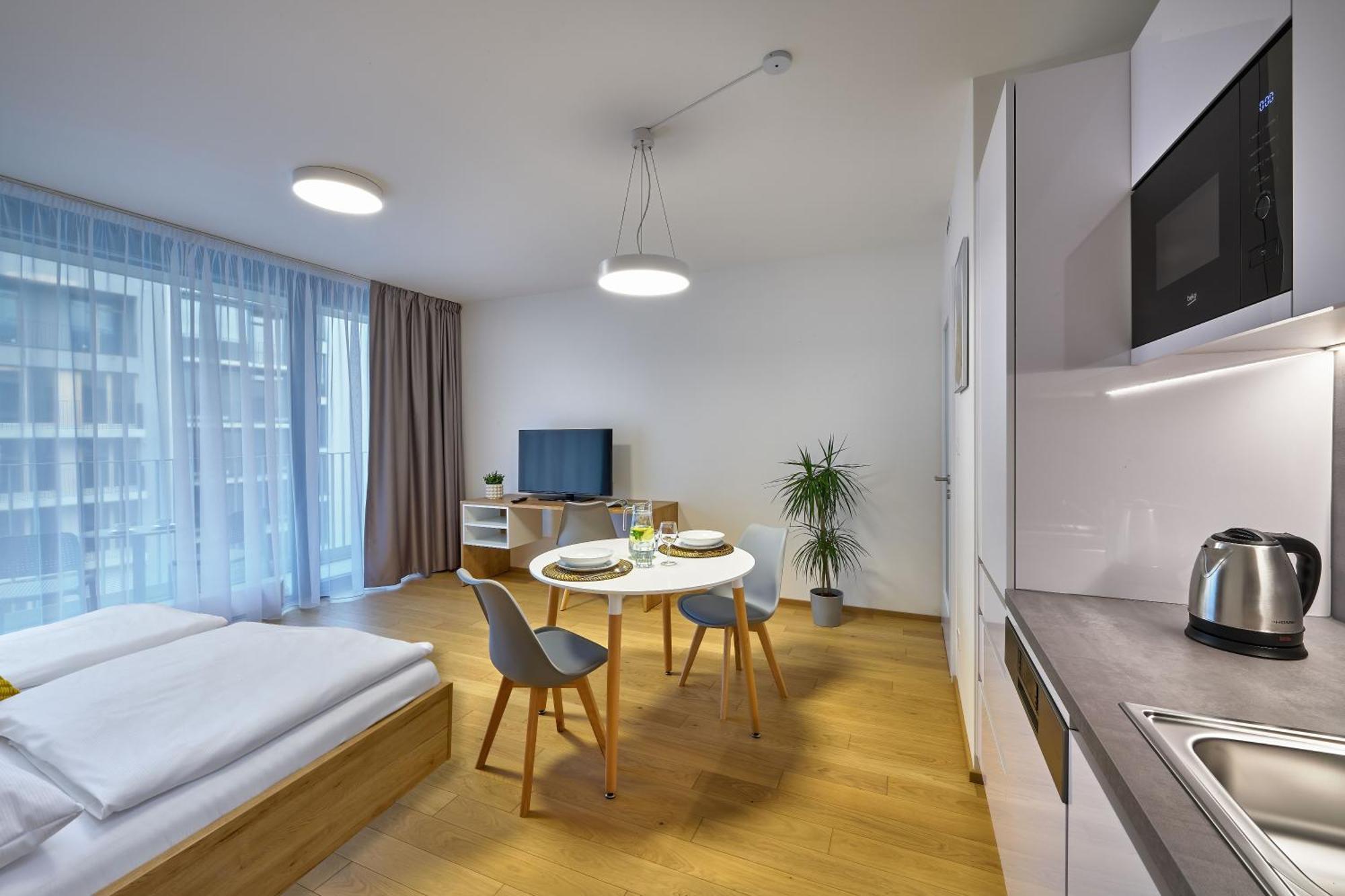 Aparthotel Downtown Andel 4*