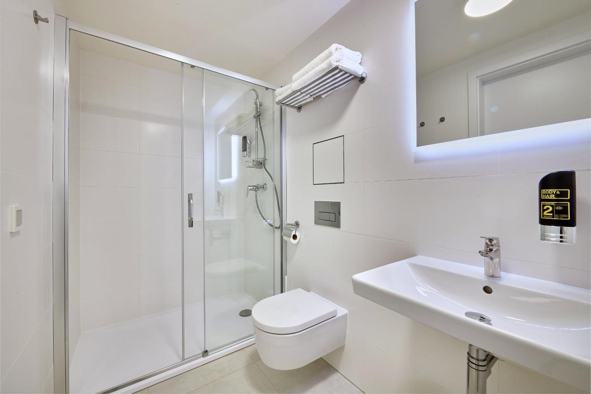 Downtown Andel Aparthotel 4*